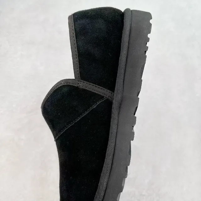 UGG Tasman Black Plush Velvet Upper Slip-On Construction Casual Shoes 7