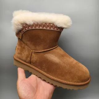 UGG Tasman Bota de Nieve Marrón de Ante con Forro de Borrego