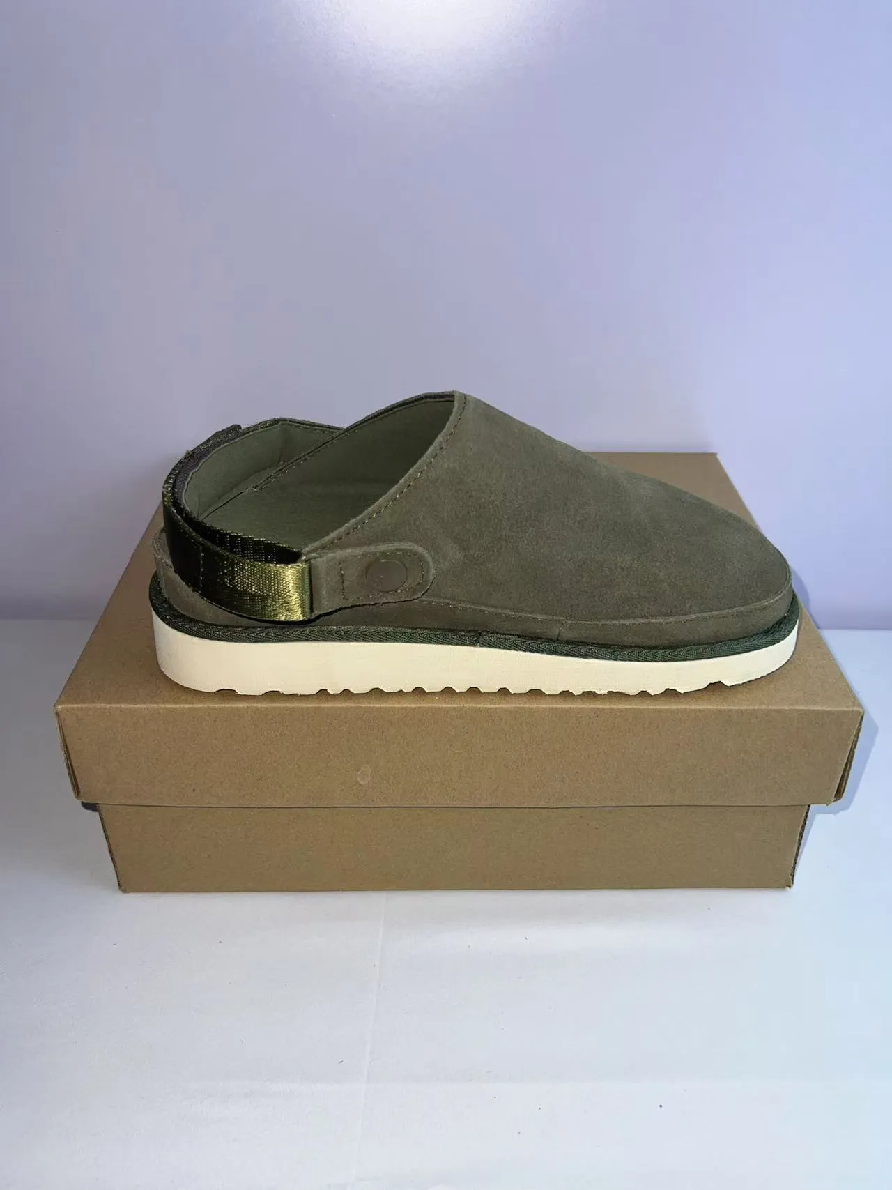 UGG Tasman Sabot en Daim Vert Olive 2
