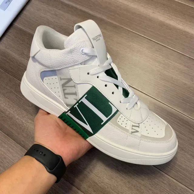 Valentino Garavani VLTN Tênis Lifestyle Brancos e Verdes de Cano Alto 4