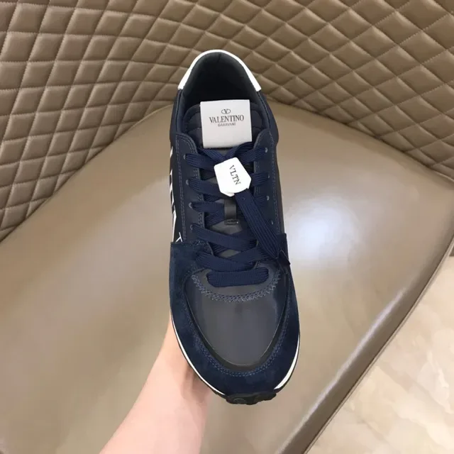 Valentino Sneakers Lifestyle en Daim et Cuir Bleu Marine Blanc avec Logo VLTN Bold 2