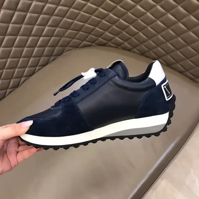 Valentino Sneakers Lifestyle en Daim et Cuir Bleu Marine Blanc avec Logo VLTN Bold 4