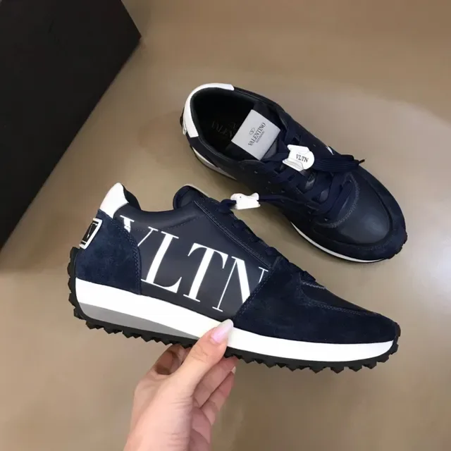Valentino Sneakers Lifestyle en Daim et Cuir Bleu Marine Blanc avec Logo VLTN Bold 6