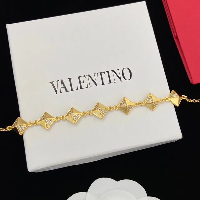 Valentino Rockstud Pyramid Stud Pavé Crystal Toggle Bracelet 5