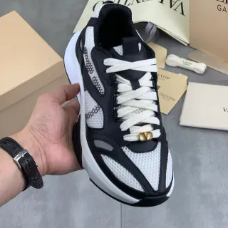 Valentino Runner Zapatillas Chunky Negras y Blancas de Malla