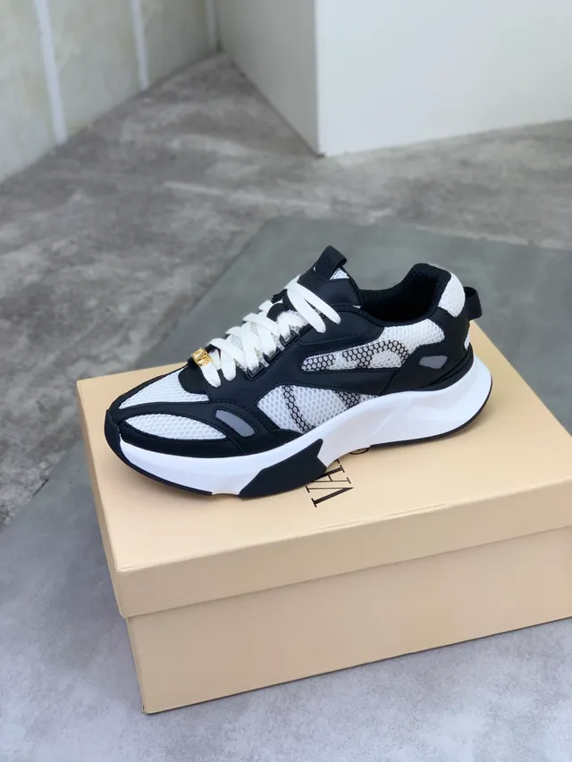 Valentino Runner Black White Mesh Chunky Sneakers 4