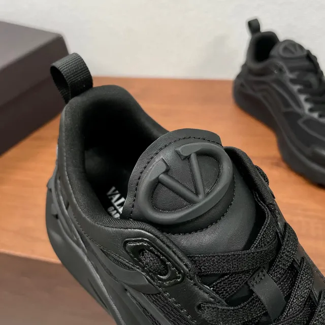 Valentino Runner Monochrome Black Chunky Sneakers 7