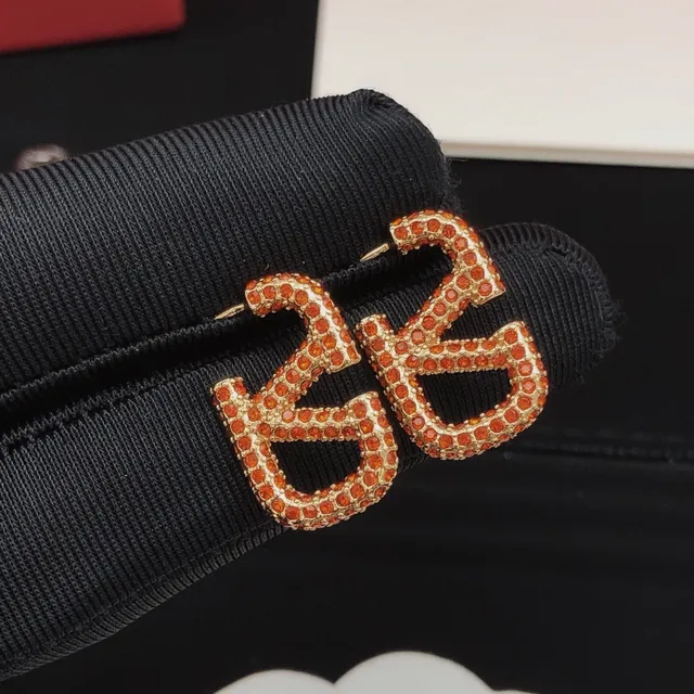 Valentino VLogo Pavé Cristal Orange Or en ton Boucles d'oreilles à clous 3