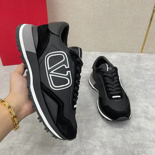Valentino VLTN Runner Sneakers Lifestyle Noir Gris Argent 6