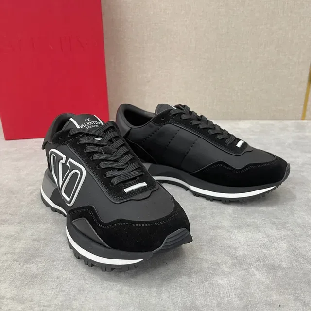 Valentino VLTN Runner Sneakers Lifestyle Noir Gris Argent 8
