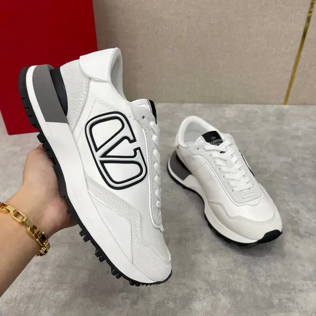 Valentino VLTN Runner Sneakers Lifestyle Blanc Noir Gris 6