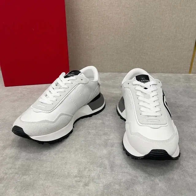Valentino VLTN Runner Sneakers Lifestyle Blanc Noir Gris 7