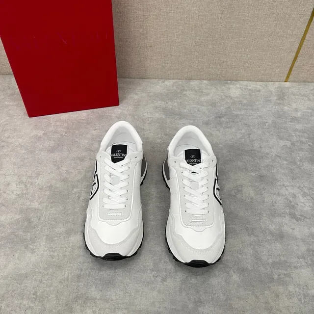 Valentino VLTN Runner Sneakers Lifestyle Blanc Noir Gris 9