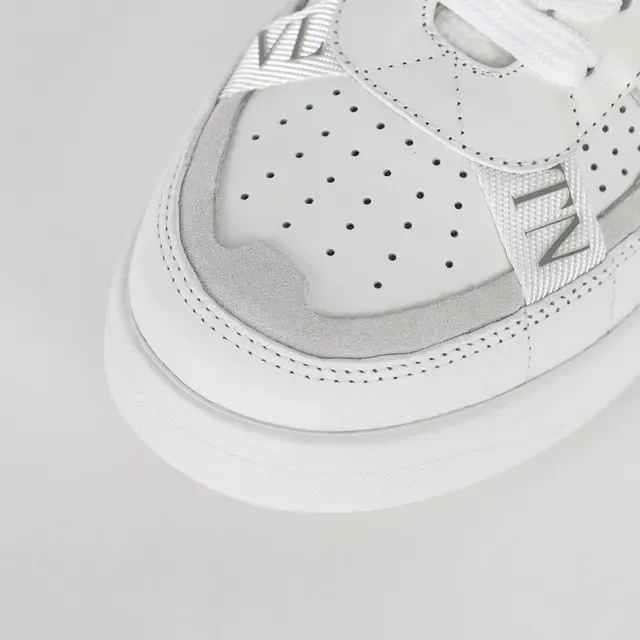 Valentino VLTN Sneakers Blanc Gris Low-Top Cuir Granulé Lifestyle 5