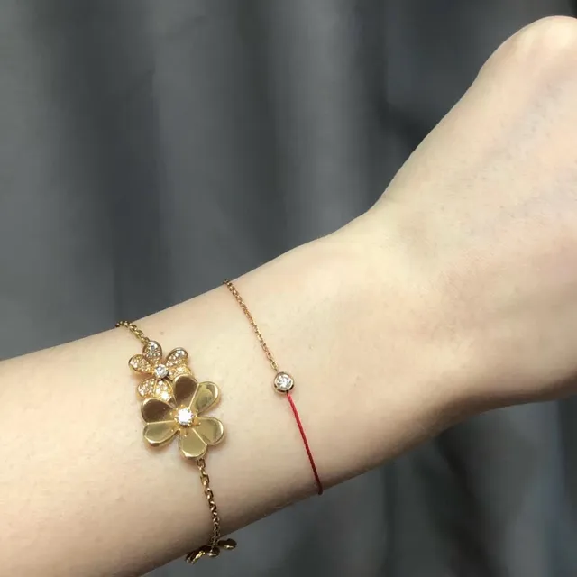 Van Cleef & Arpels Alhambra Cinq motifs Bracelet en or et diamants 4