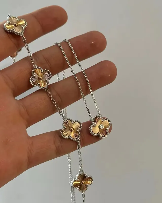 Van Cleef & Arpels Alhambra Four-Leaf Clover Collier en or et diamants 3