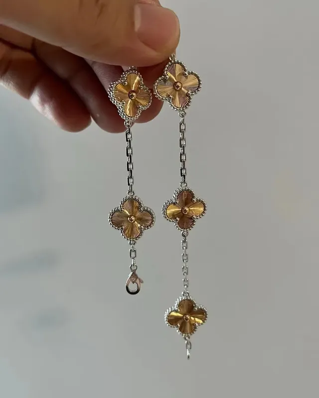 Van Cleef & Arpels Alhambra Four-Leaf Clover Collier en or et diamants 4
