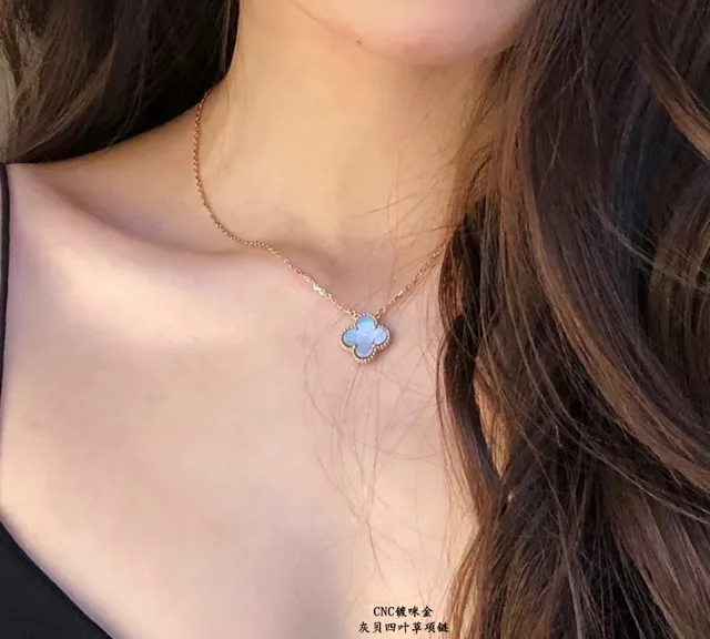 Van Cleef & Arpels Alhambra Trèfle à quatre feuilles Mère de perle Or Collier 9