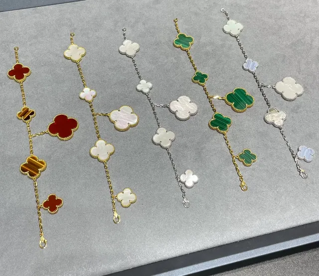 Van Cleef & Arpels Alhambra Four-Leaf Clover Pendant Necklaces 6