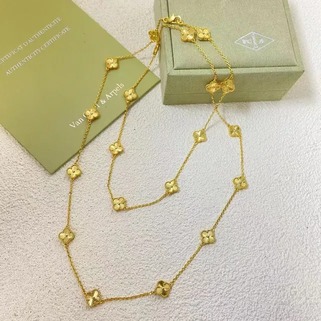 Van Cleef & Arpels Alhambra Gold Clover Motif Necklace 3