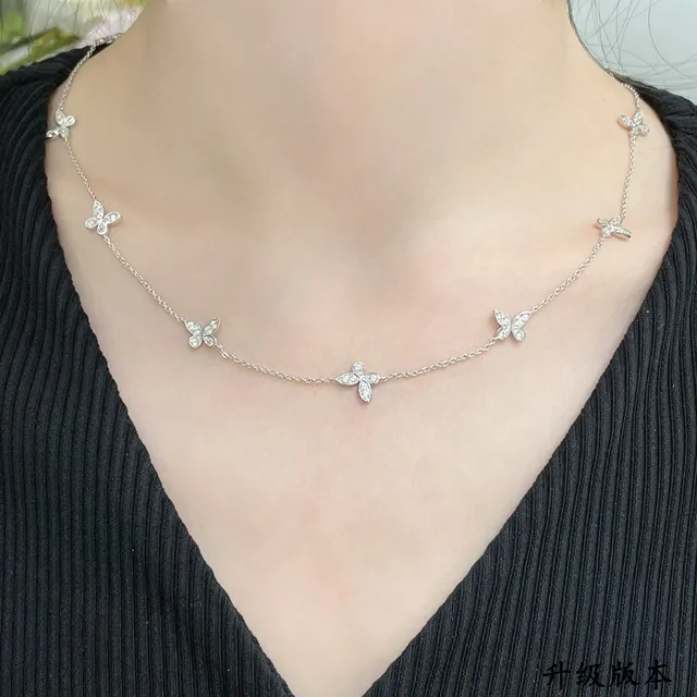 Van Cleef & Arpels Butterfly Pavé Silver Necklace 9