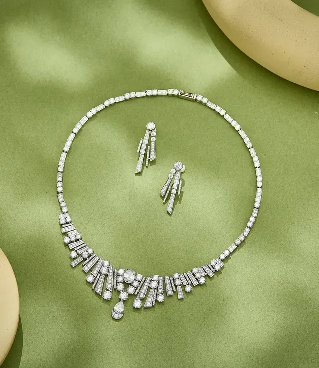 Van Cleef & Arpels Geometric Pavé Diamond Multi-Tier Earrings 6