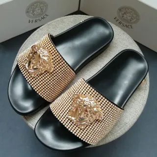 Versace काला सोना मेड्यूसा सिर चिह्न क्रिस्टल सजाया पट्टा स्लिपर्स