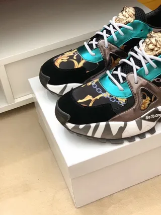 Versace Chain Reaction Baroque Print Lion Head tênis grossos 4