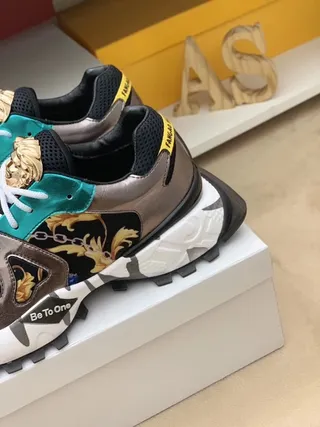 Versace Chain Reaction Baroque Print Lion Head tênis grossos 7