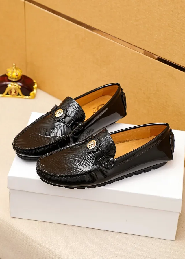 Versace Chain Reaction Mocassin Noir Or Cuir Patenté Texture Embossée Feuille de Palmier 9