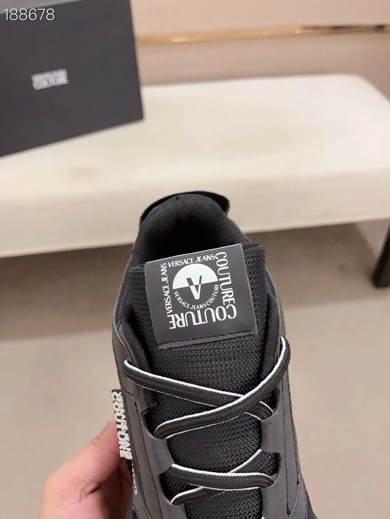 Versace Chain Reaction Zapatillas negras transparentes con tacón chunky 4