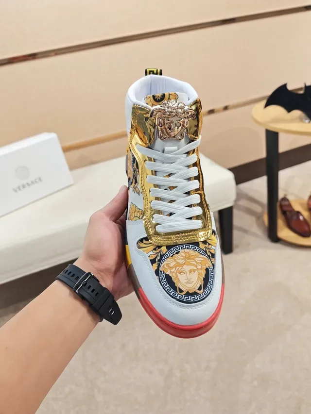 Versace Chain Reaction Medusa Baroque Print Baskets Lifestyle Hautes 5