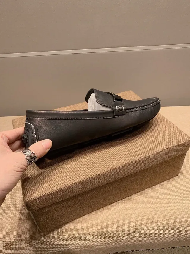 Versace Chain Reaction Medusa-Buckle Mocassins Noirs Patinés 9