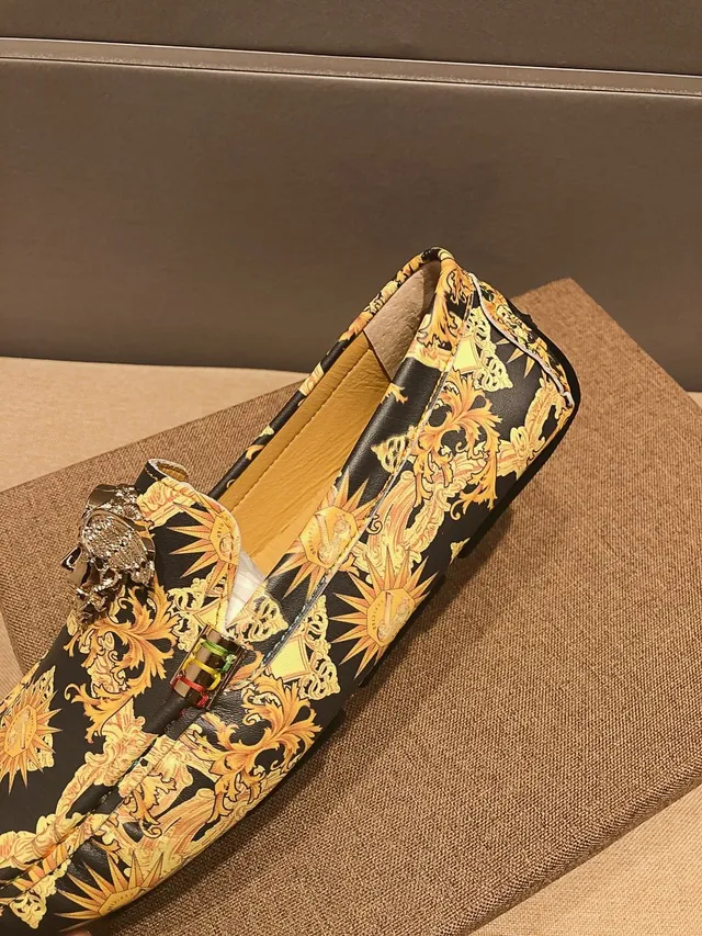 Versace Greca Odissea impressão barroca Medusa mocassins 2
