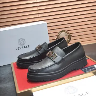 Versace Greca Odissea काले चमड़े के लोफर
