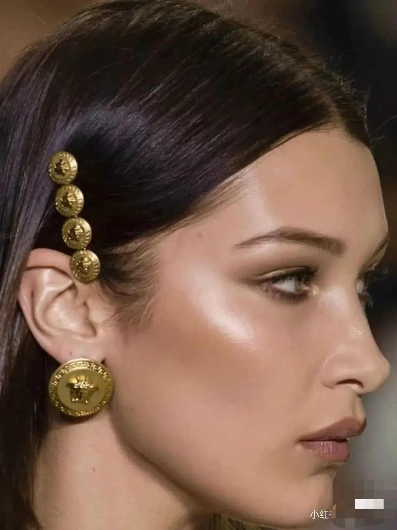 Versace Greca Odissea Boucles d'oreilles à clous doré Medusa 2