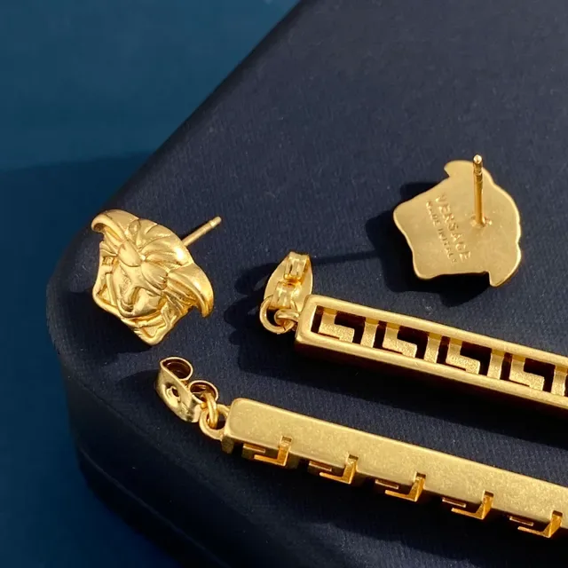 Versace Medusa Bar Greca Pendant Necklace 3