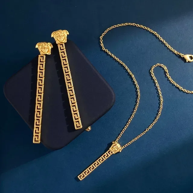Versace Medusa Bar Greca Pendant Necklace 8