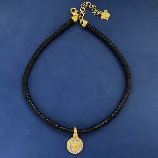 Versace Medusa Coin Collar negro dorado cordón de cuero trenzado colgante