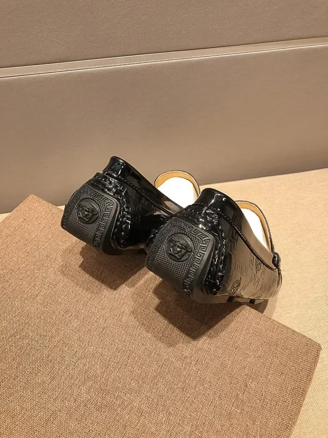 Versace Medusa Mocassins Noir Or Broderies 2
