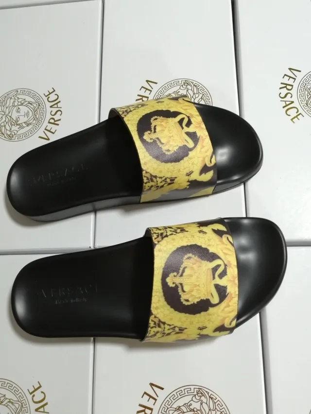 Versace Medusa Slide أسود وأصفر صنادل 2