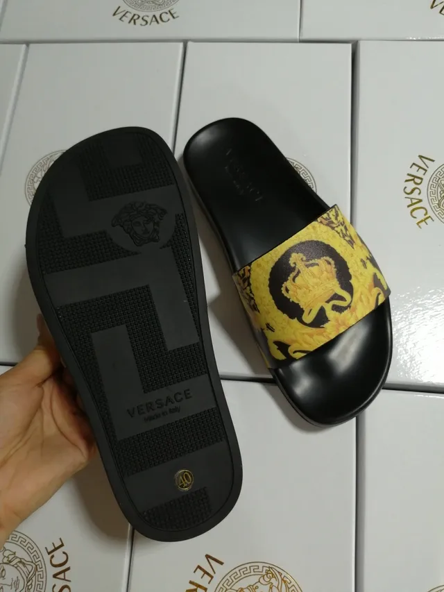 Versace Medusa Slide أسود وأصفر صنادل 3