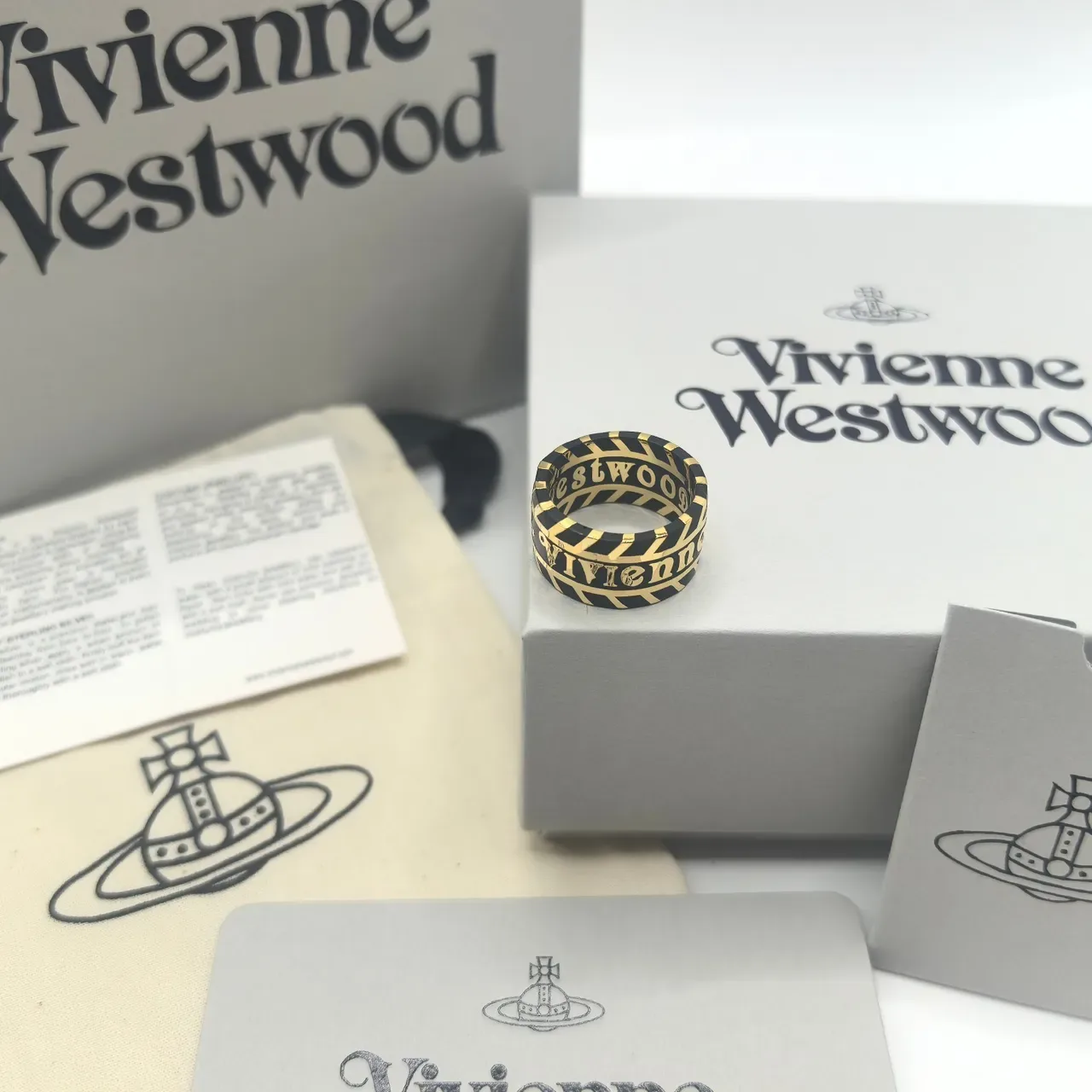Vivienne Westwood Orb Logo Ring Black Gold Enamel Stacked Band Rings 4
