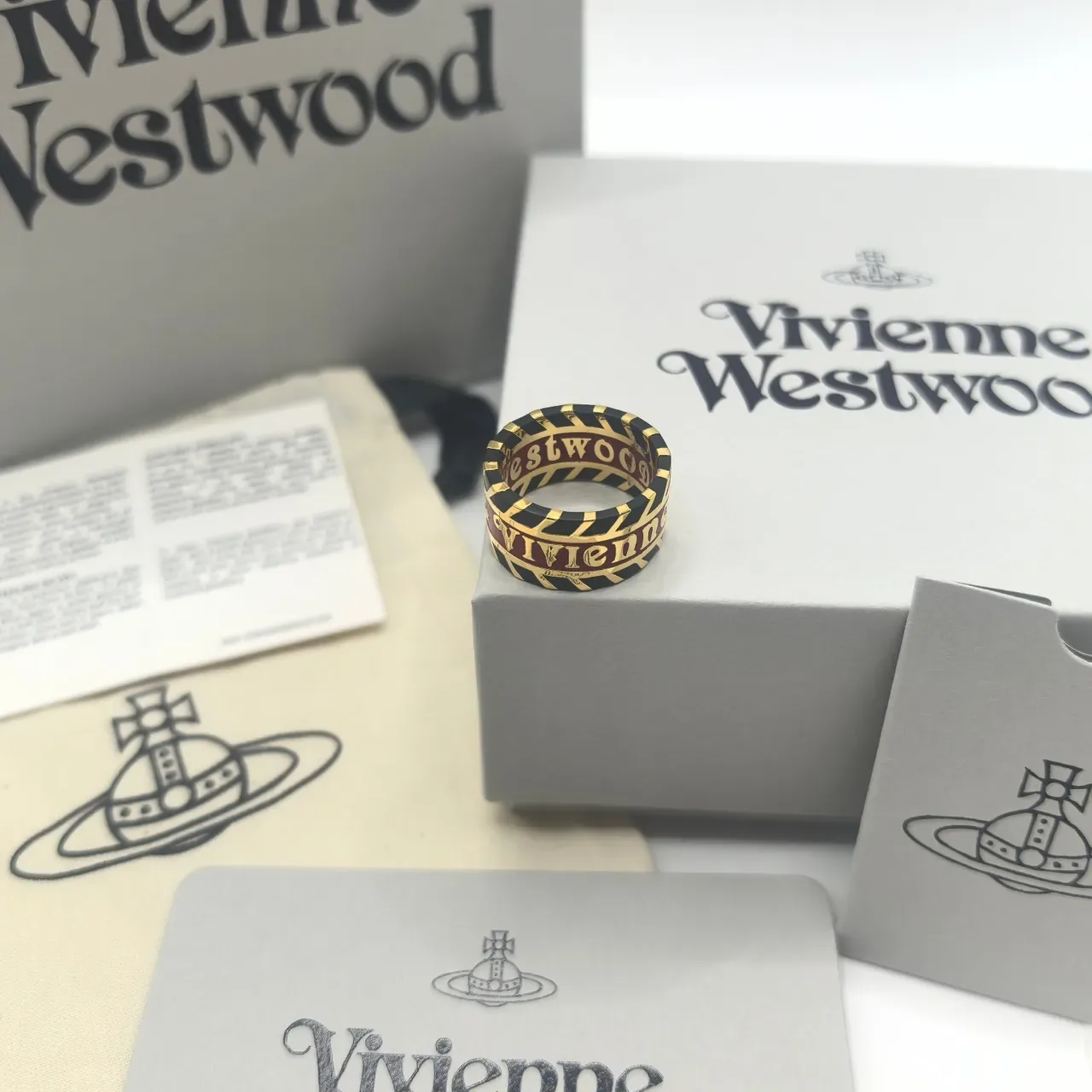 Vivienne Westwood Orb Logo Ring Black Gold Enamel Stacked Band Rings 6