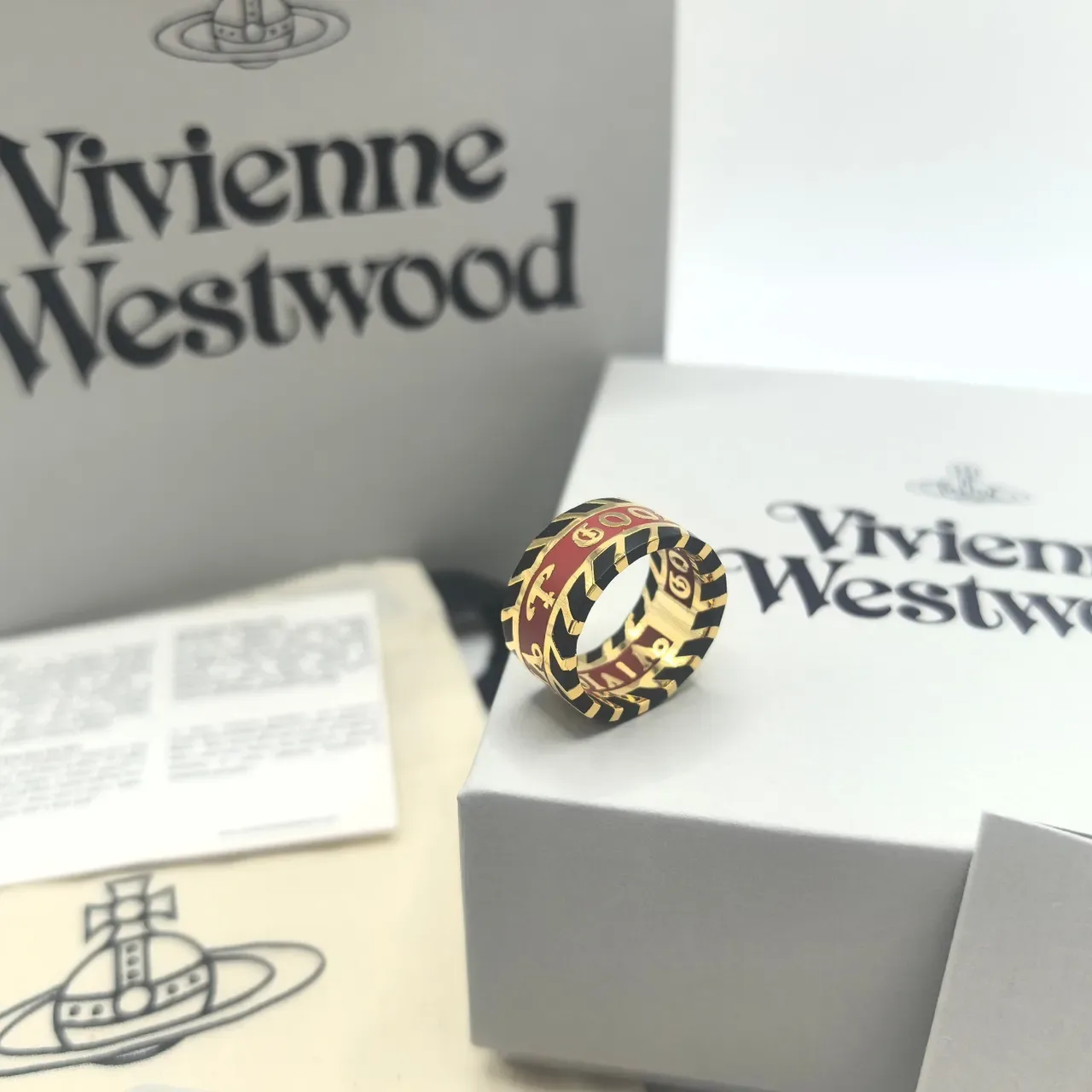 Vivienne Westwood Orb Logo Ring Black Gold Enamel Stacked Band Rings 7