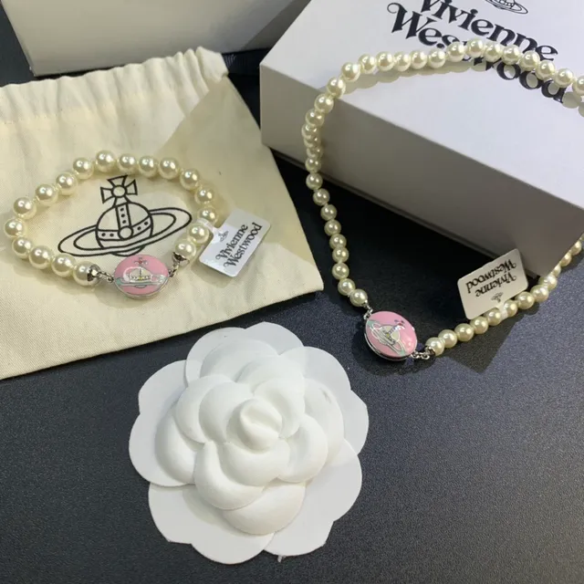 Vivienne Westwood Orb Collier de perles charm émaillé multicolore 7