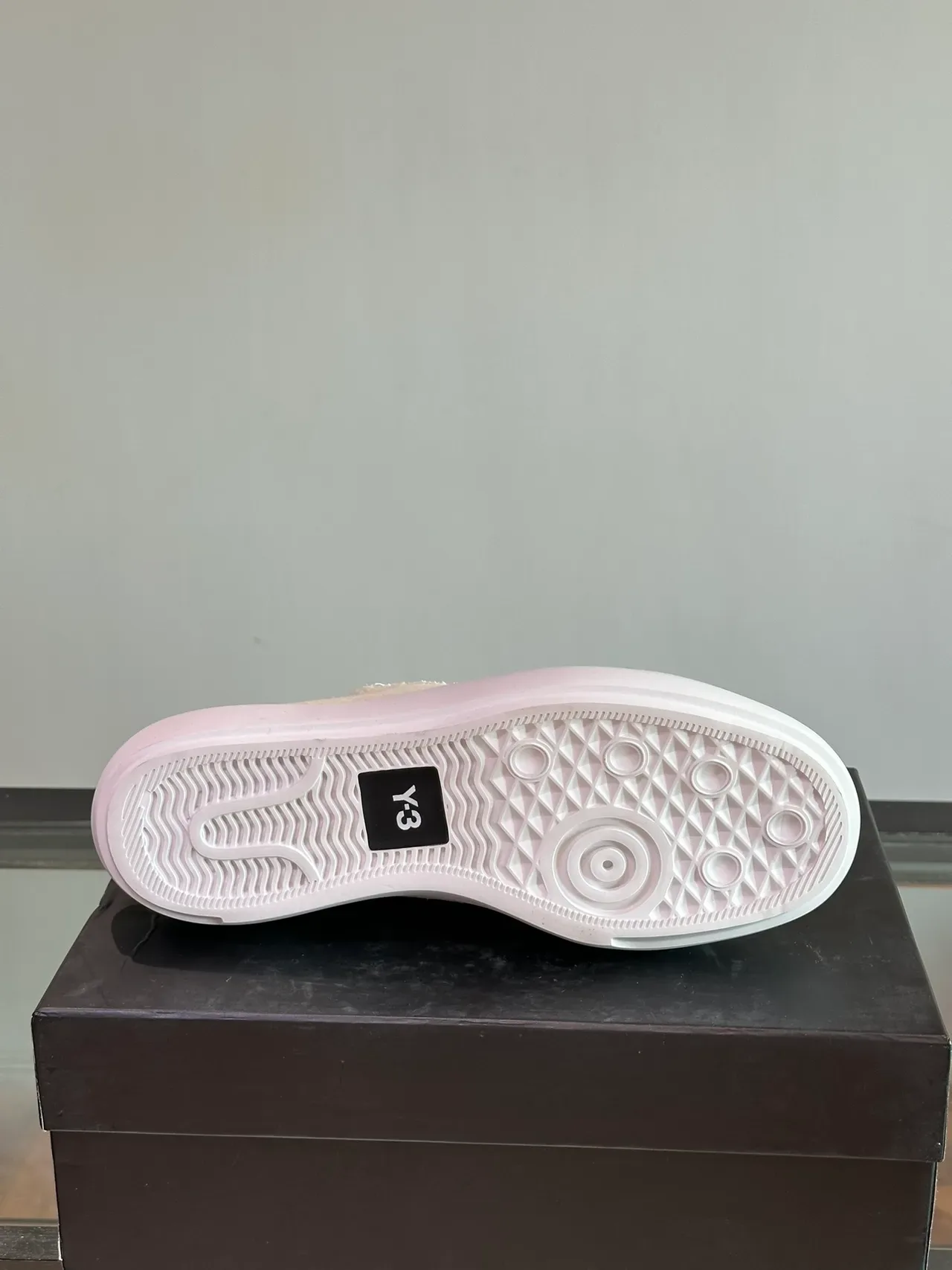 Y-3 Kaiwa Low Off-White Canvas Lifestyle Sneakers 3