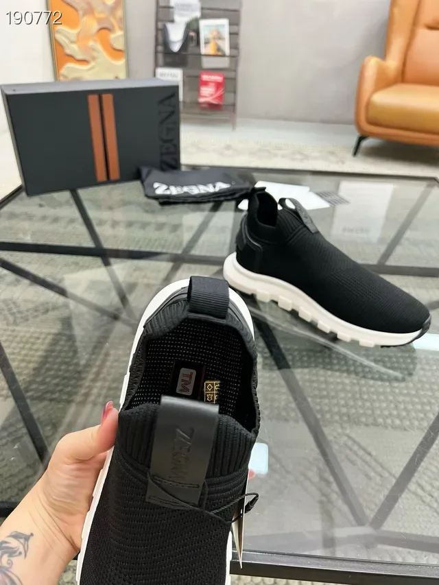 Zegna Sneakers Lifestyle Noires et Oranges Tricotées Ajustement de Chaussette Supérieure Construction Slip-On 4