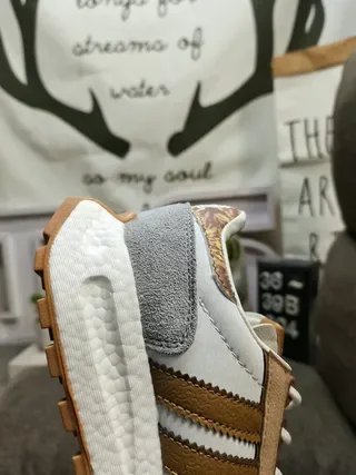 Adidas Beige Brown Retro Runner Layered Suede And Synthetic Lifestyle Sneakers 3