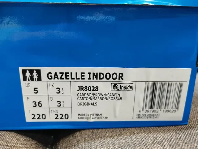 Adidas Zapatillas Lifestyle con Parte Superior de Ante Beige Marrón y Panel Lateral de Tres Rayas 2